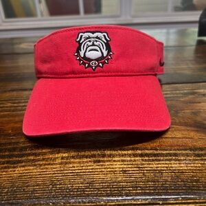 Nike UGA dawg head visor